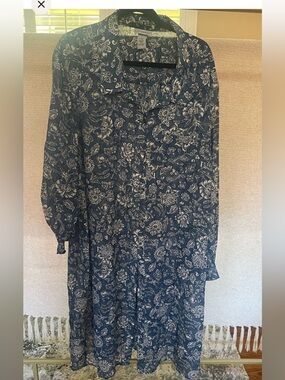 Catherine’s shirt Blue Floral Button-Front Midi Dress Bishop